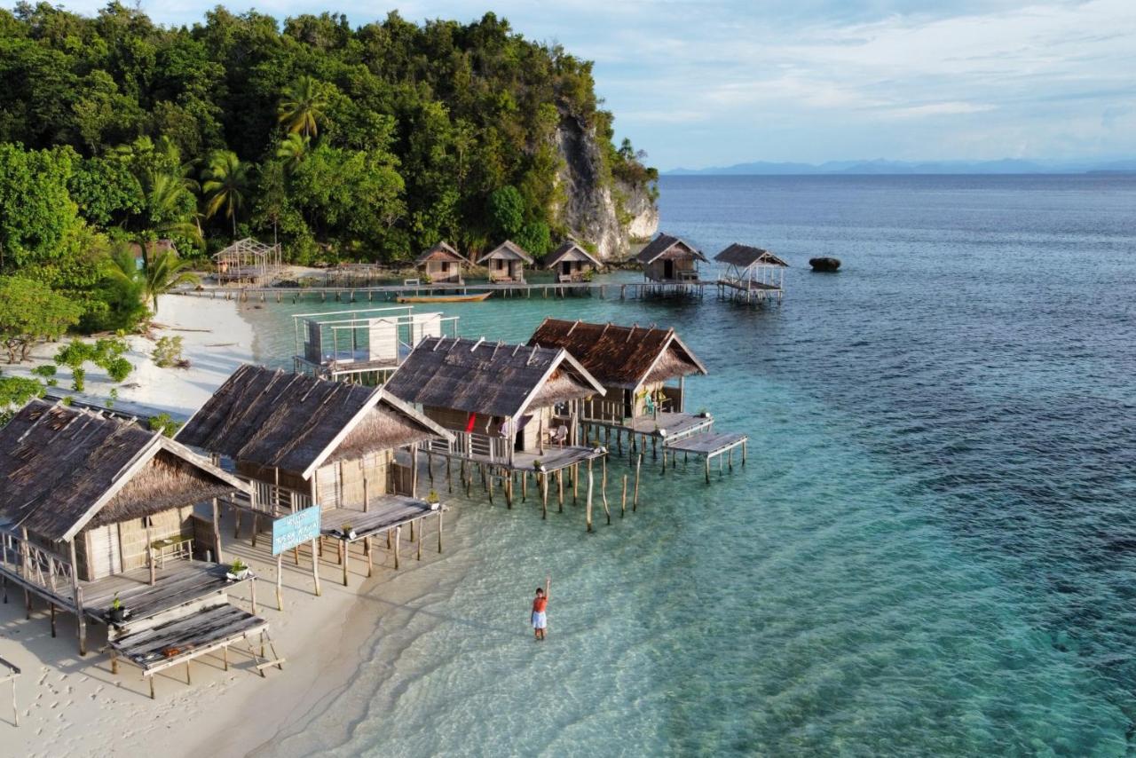 Nus Homestay Raja Ampat Kri Екстериор снимка