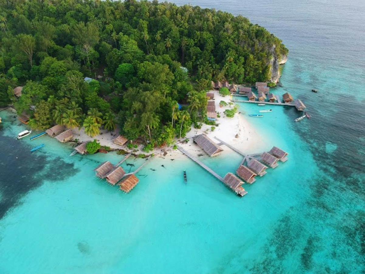 Nus Homestay Raja Ampat Kri Екстериор снимка