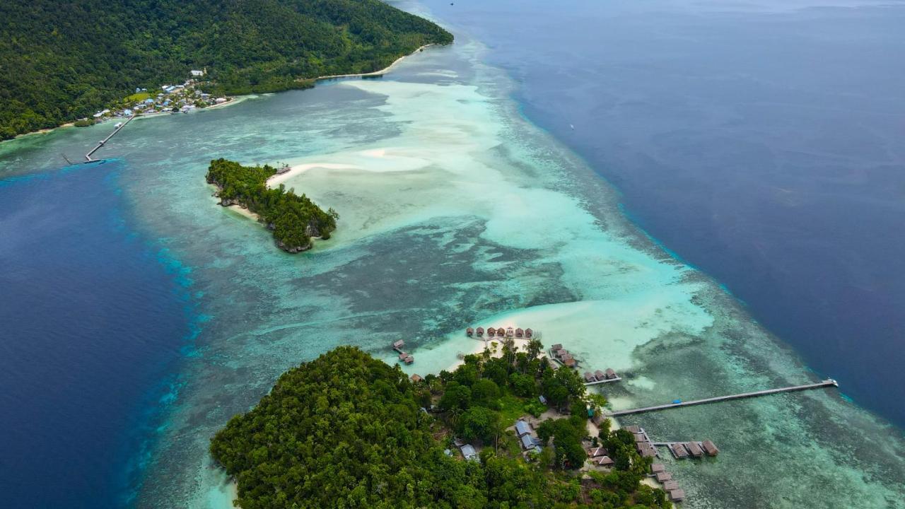 Nus Homestay Raja Ampat Kri Екстериор снимка