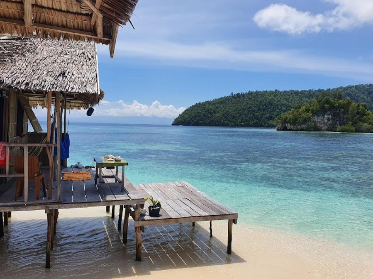 Nus Homestay Raja Ampat Kri Екстериор снимка