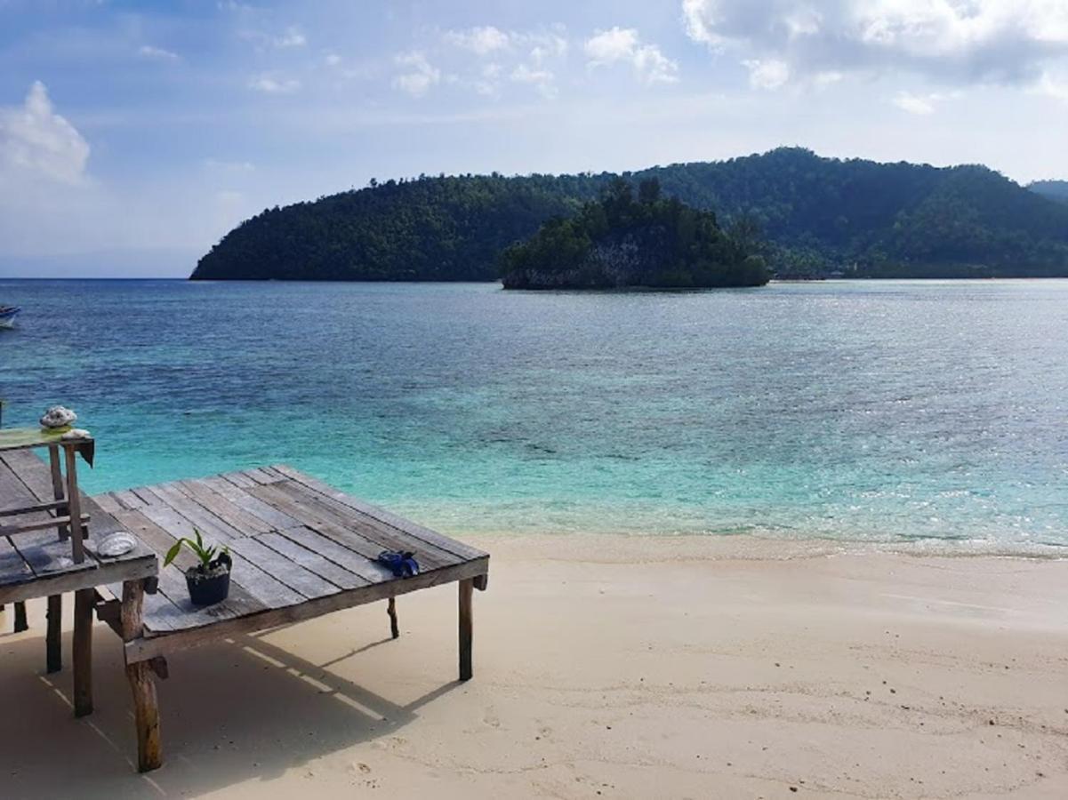 Nus Homestay Raja Ampat Kri Екстериор снимка